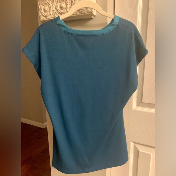 Doe & Rae Green Cap Sleeve Blouse with Mandarin Collar Size M - Picture 4 of 4